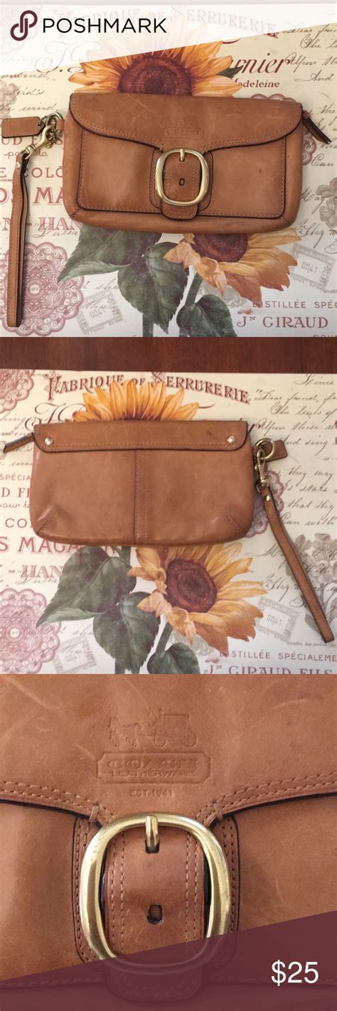 vintage coach wristlet